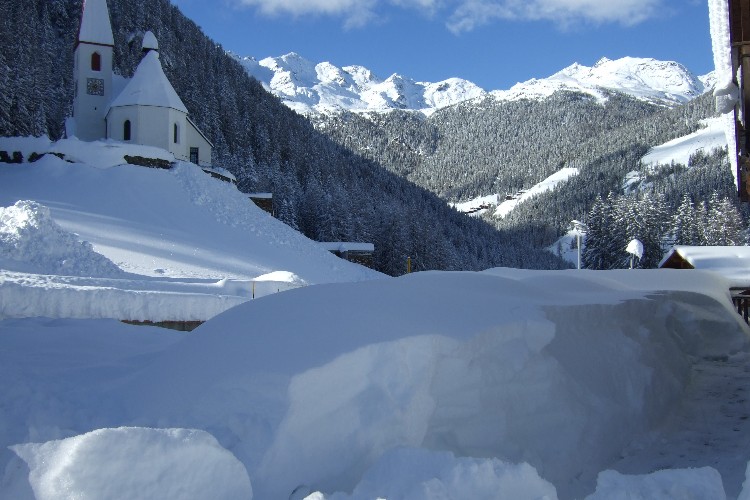 Val d''Ultimo innevata.